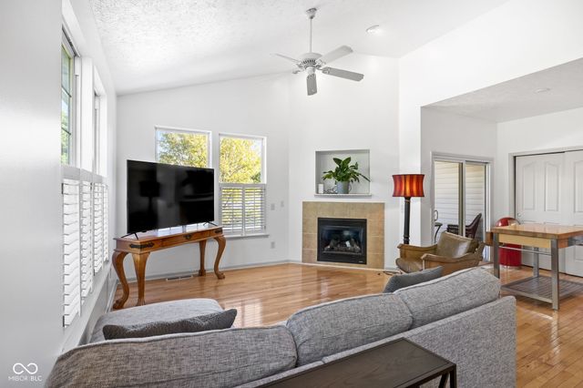 8413 Clayhurst Drive, Indianapolis, IN 46278