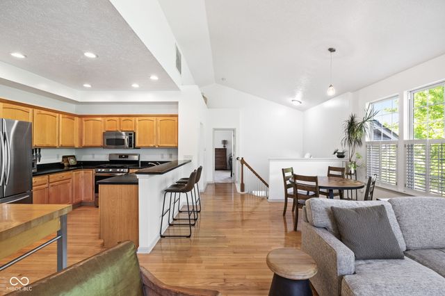 8413 Clayhurst Drive, Indianapolis, IN 46278