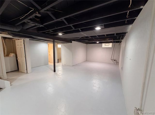 8069 Beaverland, Redford, MI 48239