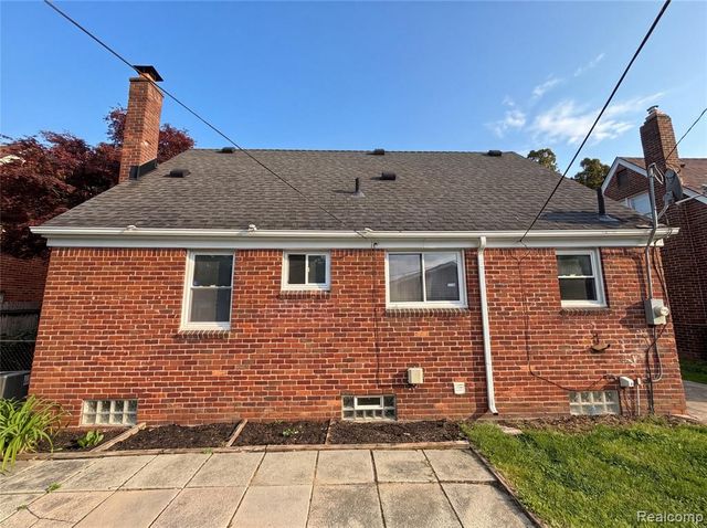8069 Beaverland, Redford, MI 48239