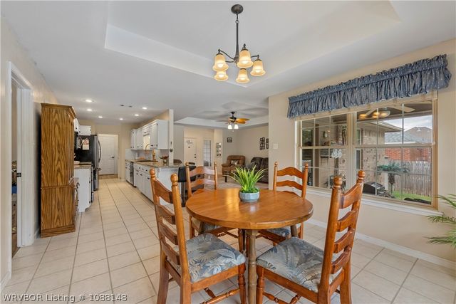 9712 East Pointe Drive, Fort Smith, AR 72903