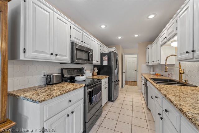 9712 East Pointe Drive, Fort Smith, AR 72903