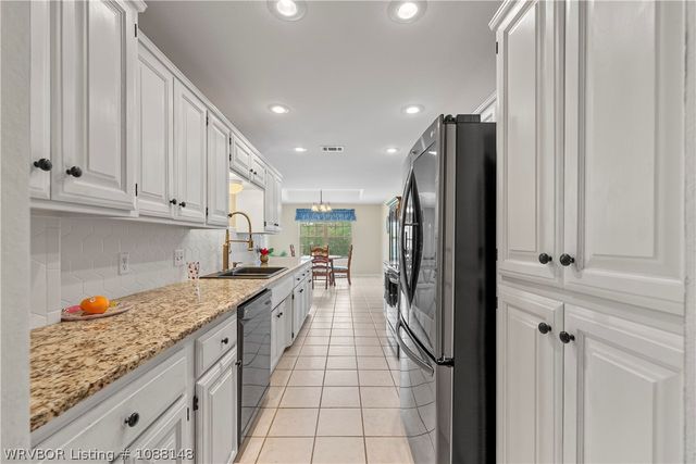 9712 East Pointe Drive, Fort Smith, AR 72903