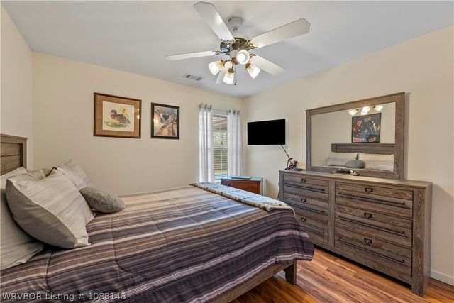 9712 East Pointe Drive, Fort Smith, AR 72903