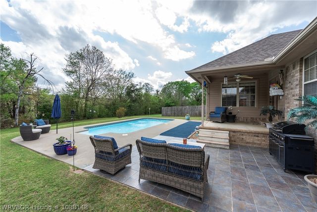 9712 East Pointe Drive, Fort Smith, AR 72903