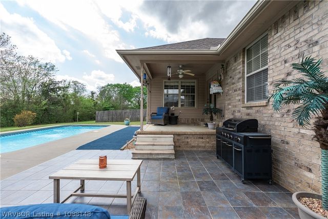 9712 East Pointe Drive, Fort Smith, AR 72903