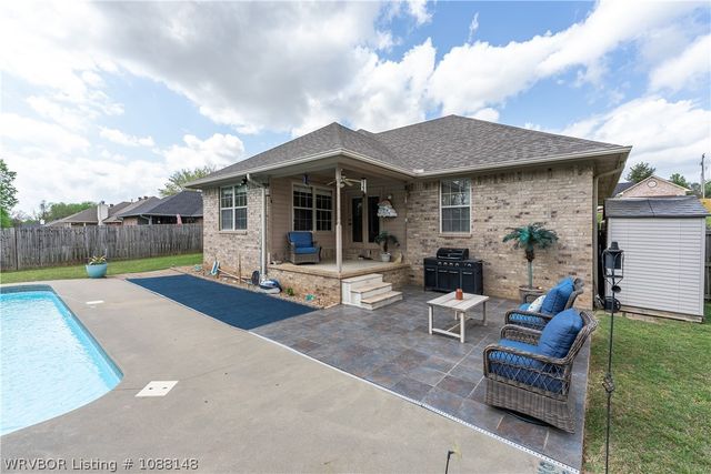 9712 East Pointe Drive, Fort Smith, AR 72903