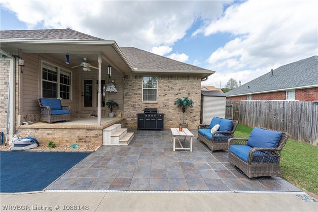 9712 East Pointe Drive, Fort Smith, AR 72903