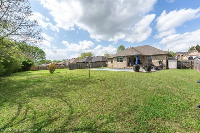 9712 East Pointe Drive, Fort Smith, AR 72903