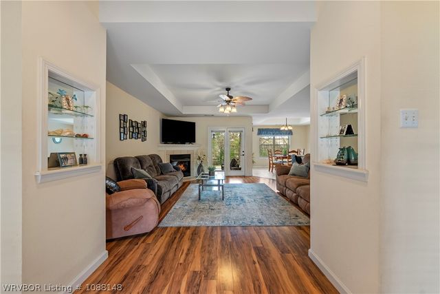 9712 East Pointe Drive, Fort Smith, AR 72903