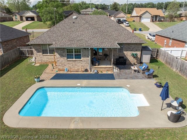 9712 East Pointe Drive, Fort Smith, AR 72903