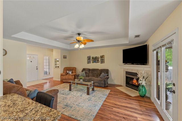 9712 East Pointe Drive, Fort Smith, AR 72903