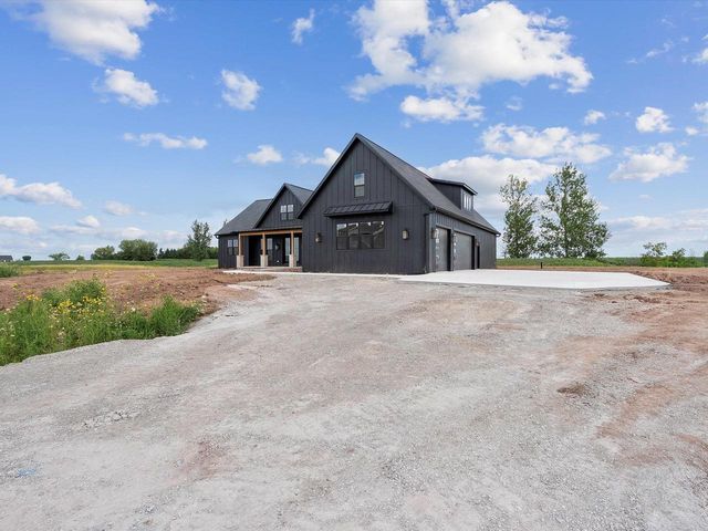 1471 ROCKLAND HEIGHTS ROAD, De Pere, WI 54115