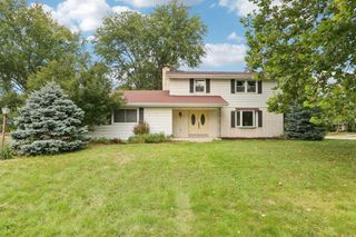 21300 Astolat DRIVE, Brookfield, WI 53045
