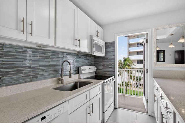 3600 N Ocean Drive 322, Singer Island, FL 33404