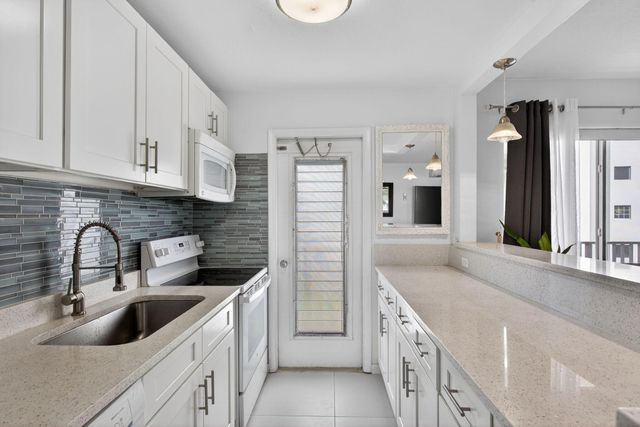 3600 N Ocean Drive 322, Singer Island, FL 33404