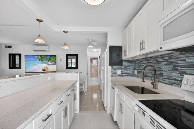 3600 N Ocean Drive 322, Singer Island, FL 33404