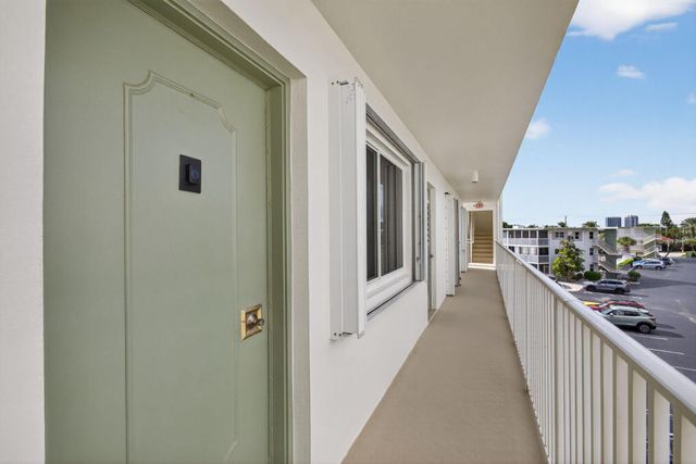 3600 N Ocean Drive 322, Singer Island, FL 33404