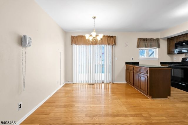 13 Mountain Ridge Dr, Cedar Grove Twp., NJ 07009