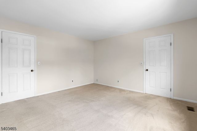 13 Mountain Ridge Dr, Cedar Grove Twp., NJ 07009