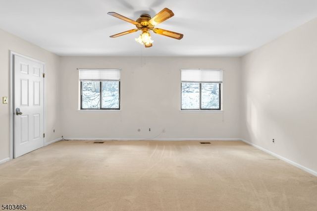 13 Mountain Ridge Dr, Cedar Grove Twp., NJ 07009