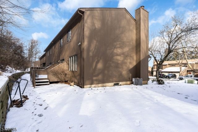 13 Mountain Ridge Dr, Cedar Grove Twp., NJ 07009