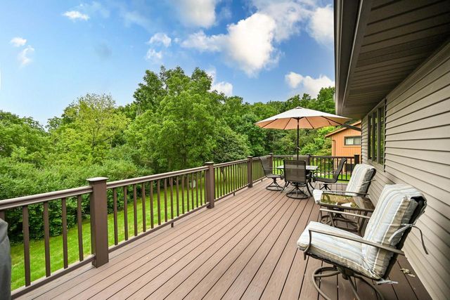 8032 S 66th STREET, Franklin, WI 53132