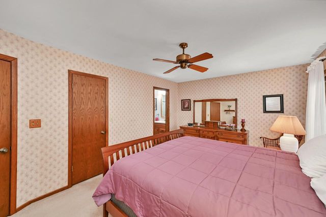 8032 S 66th STREET, Franklin, WI 53132