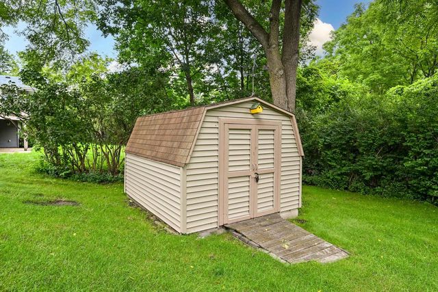 8032 S 66th STREET, Franklin, WI 53132