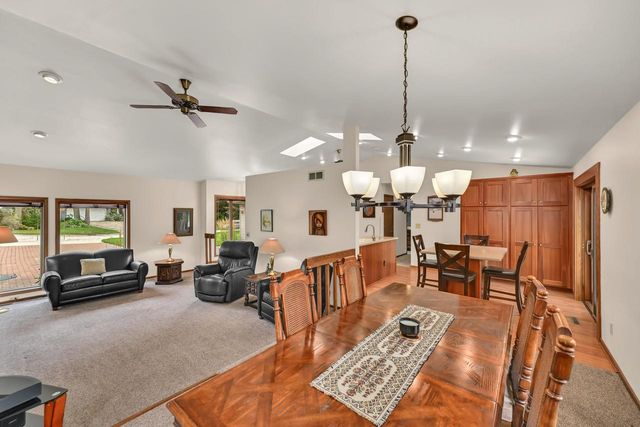 8032 S 66th STREET, Franklin, WI 53132