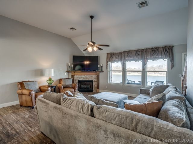 10020 N 100th East Avenue, Owasso, OK 74055