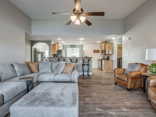 10020 N 100th East Avenue, Owasso, OK 74055