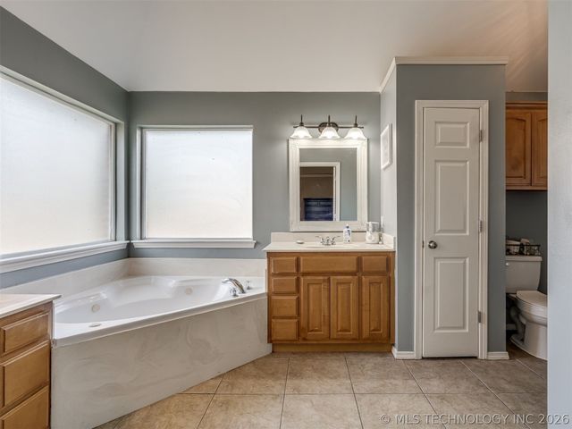 10020 N 100th East Avenue, Owasso, OK 74055