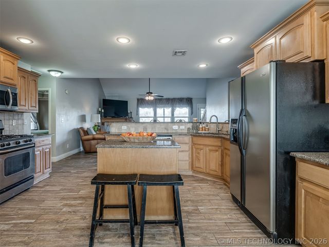 10020 N 100th East Avenue, Owasso, OK 74055