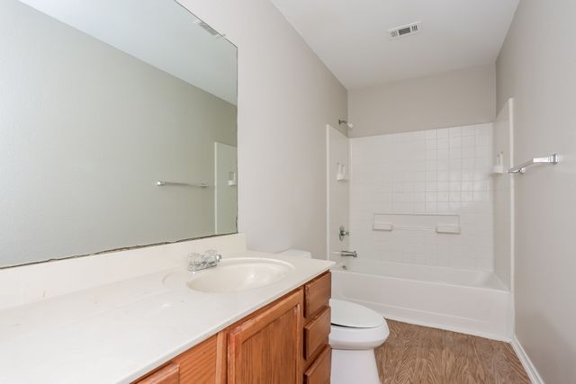 3010 Dusty Oak Drive, Dallas, TX 75227