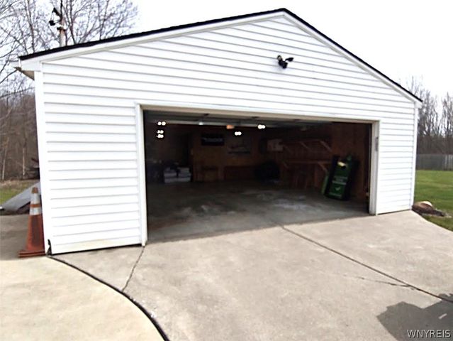 6565 Southwestern Boulevard, Hamburg, NY 14085
