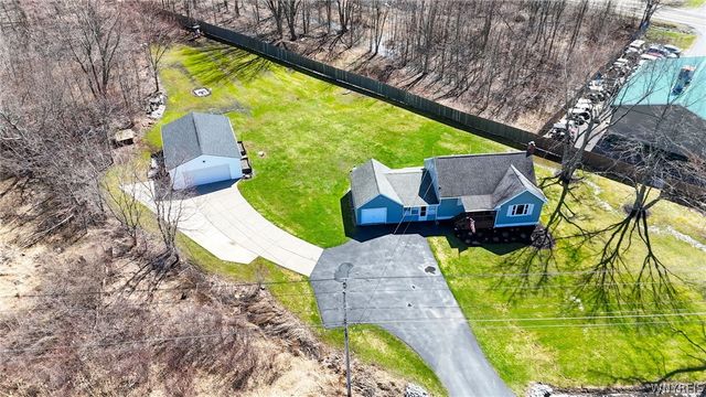 6565 Southwestern Boulevard, Hamburg, NY 14085