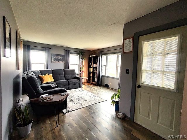 6565 Southwestern Boulevard, Hamburg, NY 14085