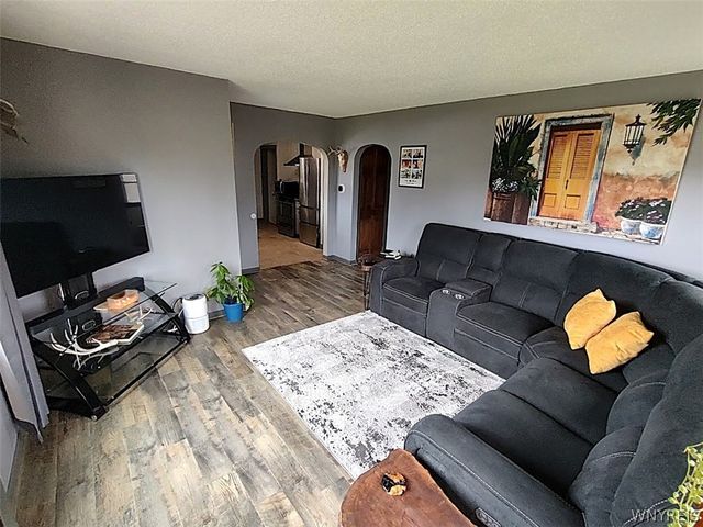 6565 Southwestern Boulevard, Hamburg, NY 14085