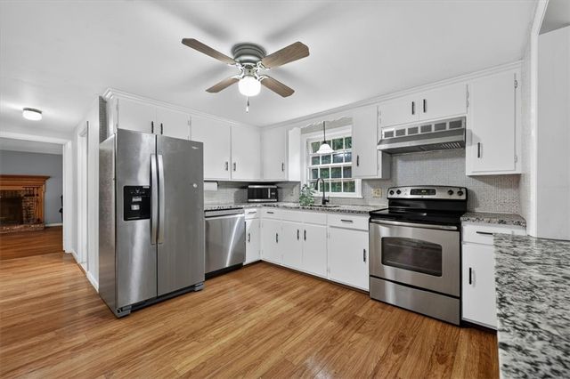 24 Forest view Drive, Cumberland, RI 02864