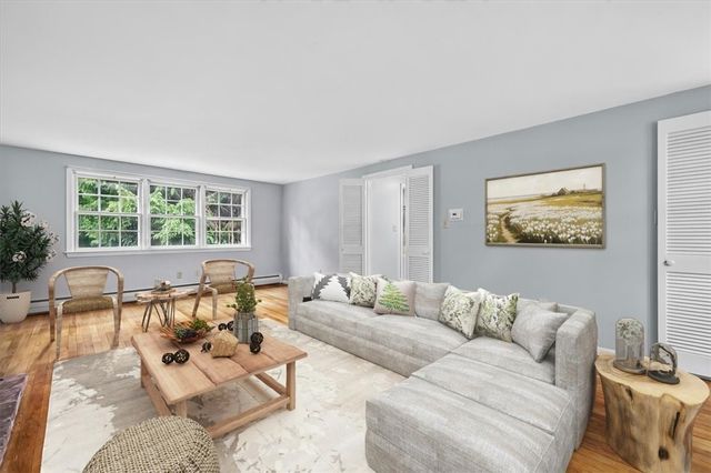 24 Forest view Drive, Cumberland, RI 02864