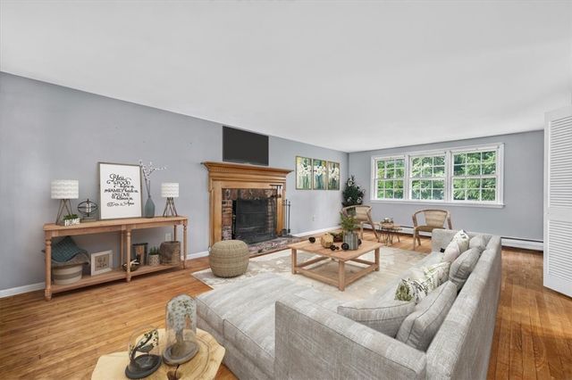 24 Forest view Drive, Cumberland, RI 02864