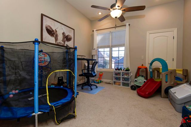 5895 S Teters Court S, Springfield, MO 65804