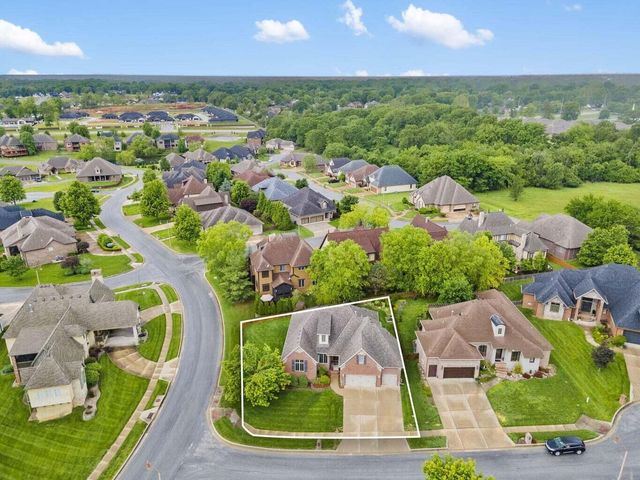 5895 S Teters Court S, Springfield, MO 65804