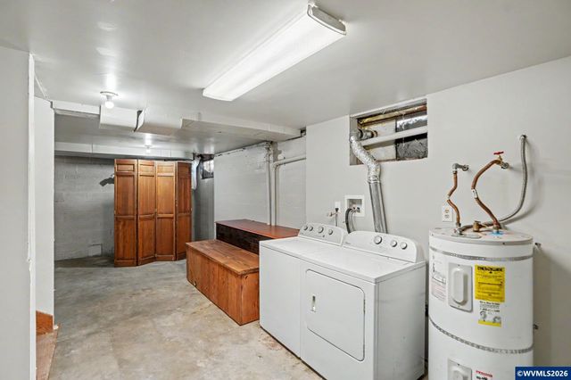 1980 17th St NE, Salem, OR 97301