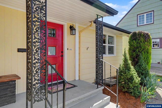 1980 17th St NE, Salem, OR 97301