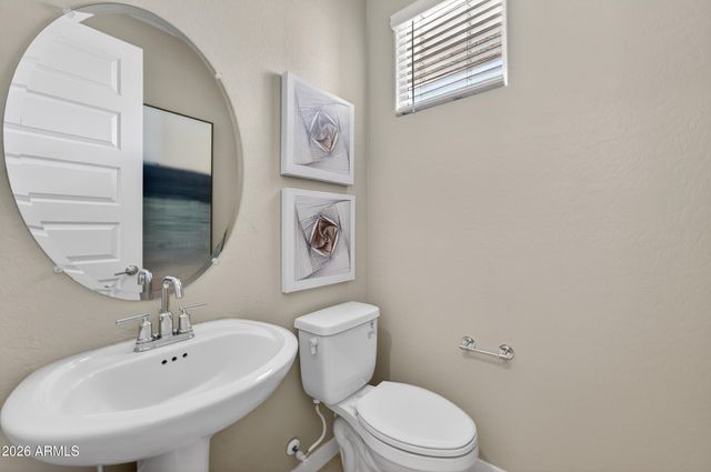 10203 E ULYSSES Avenue, Mesa, AZ 85212