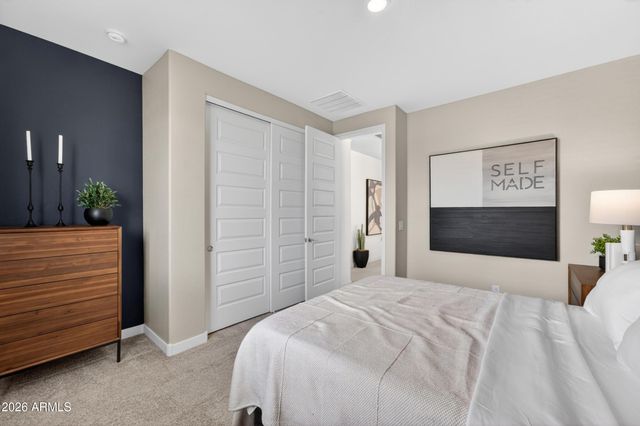 10203 E ULYSSES Avenue, Mesa, AZ 85212