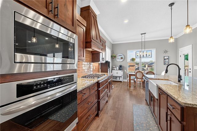 2408 SW 18th Street, Bentonville, AR 72713