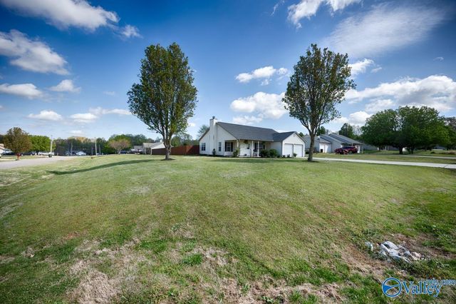 101 Green Lea Lane, New Market, AL 35761